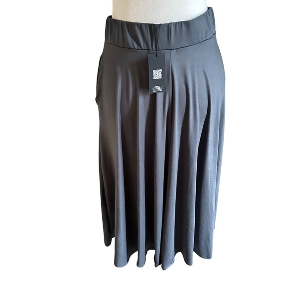 24seven Comfort Apparel Grey 2 Pockets Stretch Maxi Skirt – Size L - Picture 2 of 6